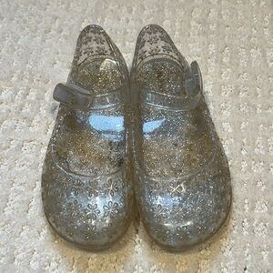Size 8 toddler girl clear silver sparkley jellies old navy